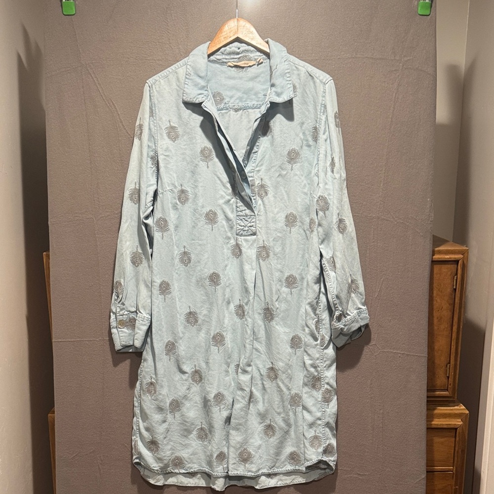 Soft Surroundings Light Blue Chambray dress with embroidery